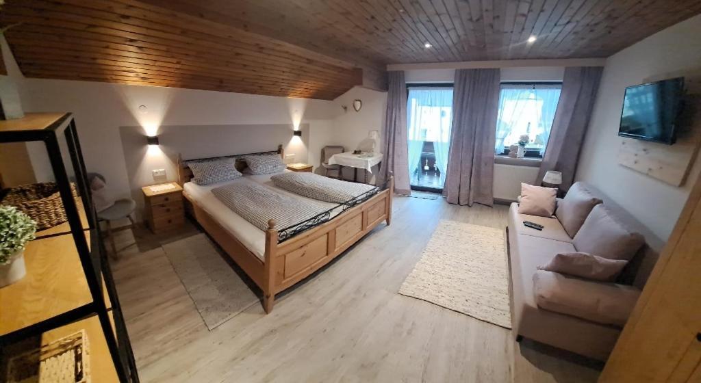 Unterwössen Gaestehaus Poeppl מראה חיצוני תמונה