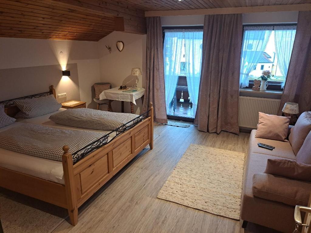 Unterwössen Gaestehaus Poeppl מראה חיצוני תמונה