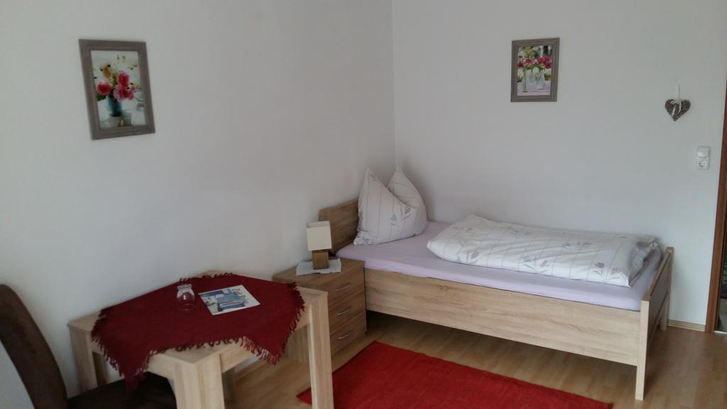 Unterwössen Gaestehaus Poeppl חדר תמונה